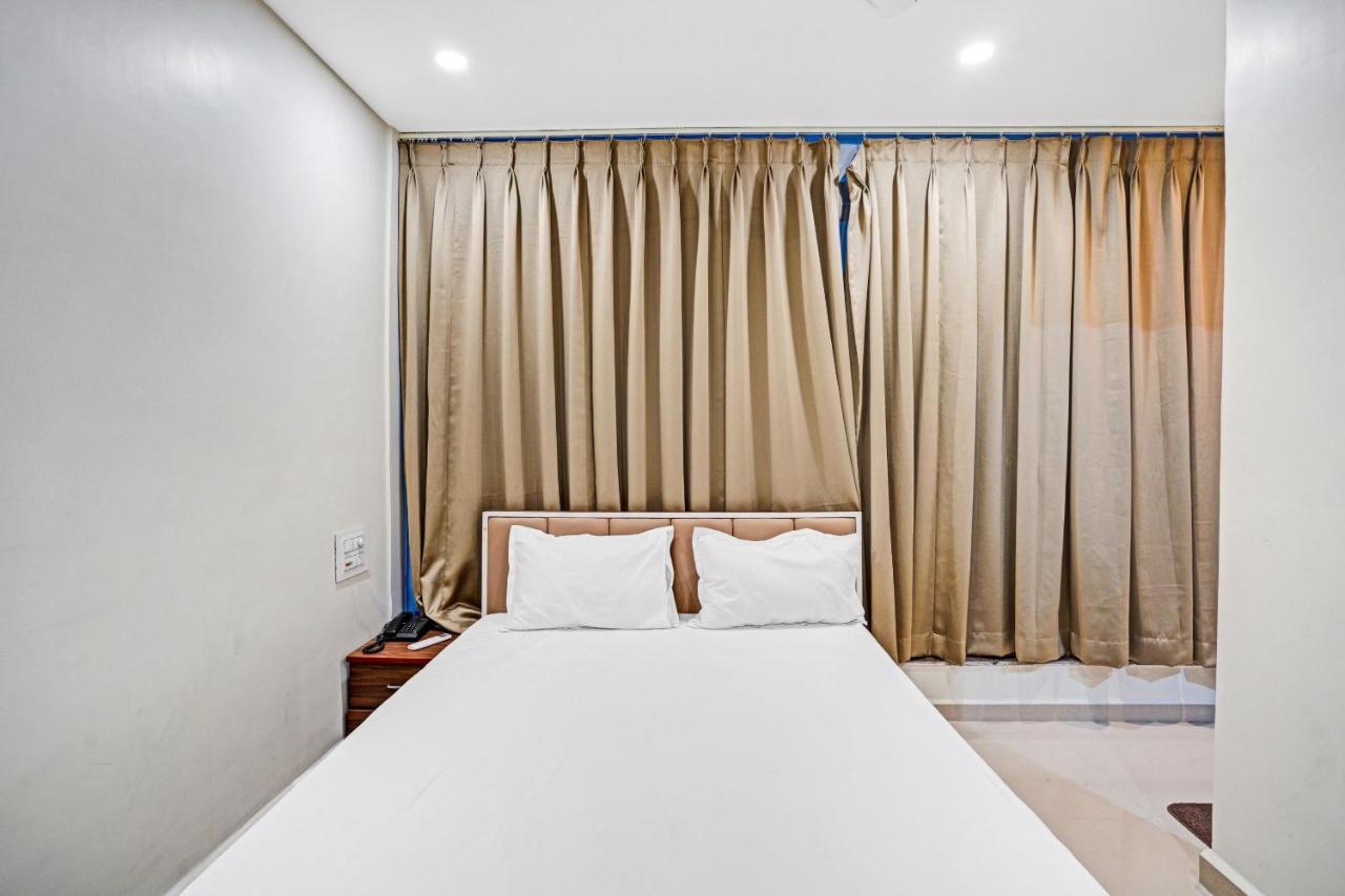 Collection O 83775 Hotel 4King Surat Esterno foto